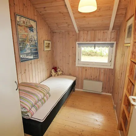 Nakke - 1-3km From The Sea By Interhome